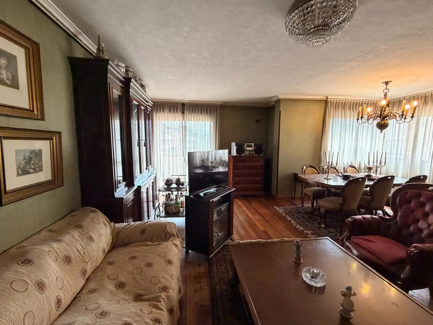 Sala d'estar de Pis en venda en Ponferrada amb Calefacció, Traster i Balcó