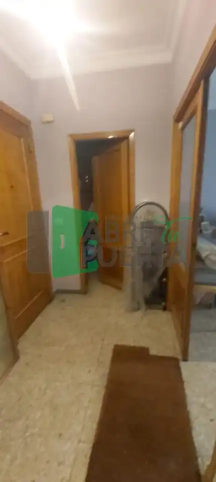 Pis en venda en Ourense Capital  amb Calefacció i Moblat