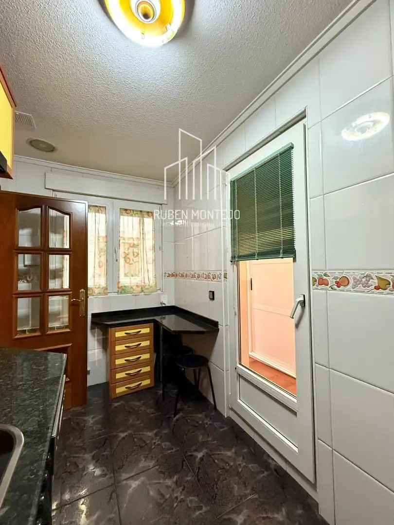 Küche von Wohnung zur Miete in Salamanca mit Heizung, Parkett und Terrasse