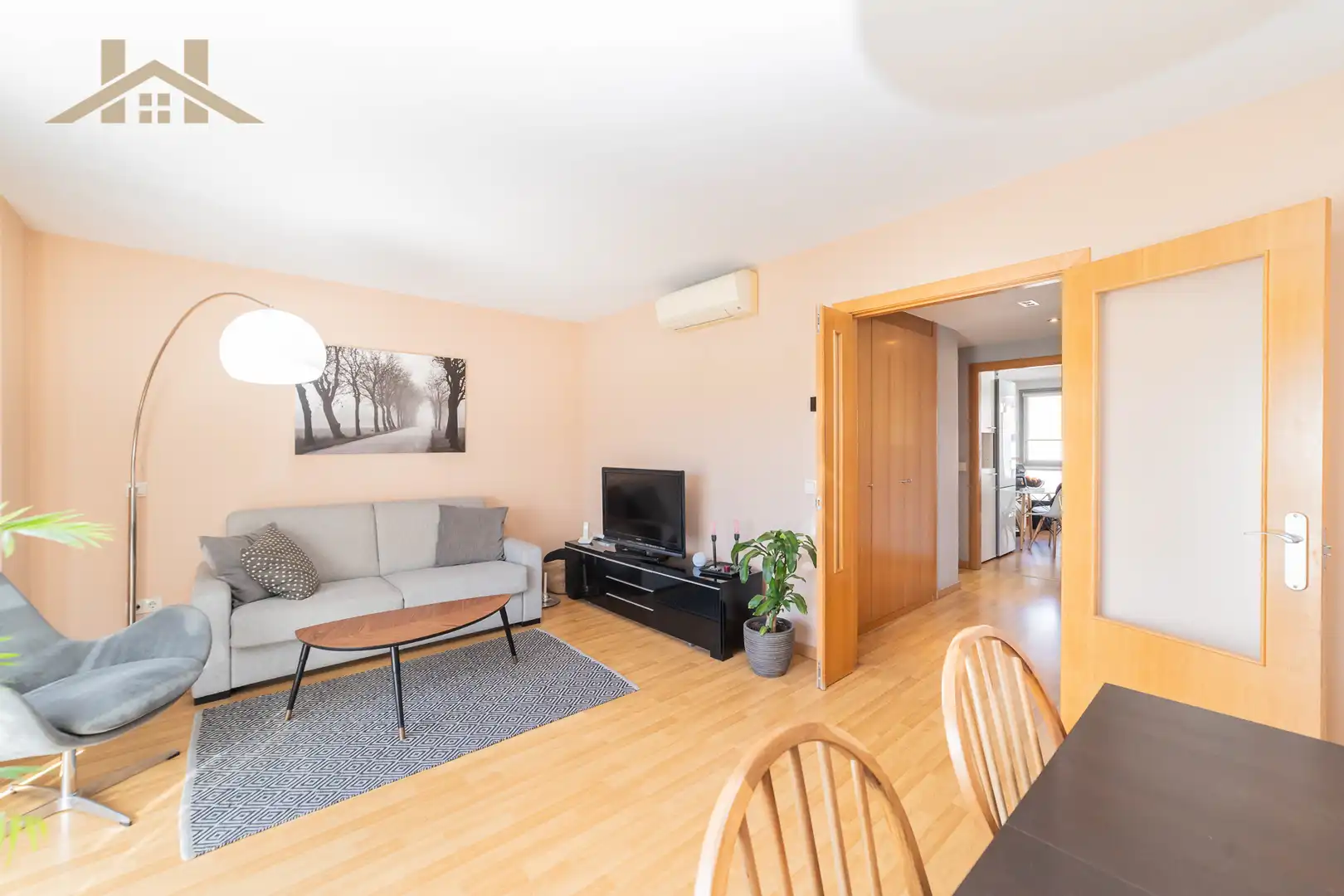 Living room of Flat for sale in Fuencarral - El Pardo