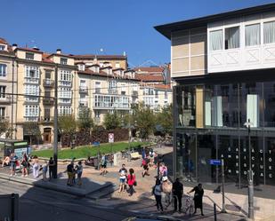 Vista exterior de Pis en venda en Vitoria - Gasteiz amb Aire condicionat, Calefacció i Terrassa