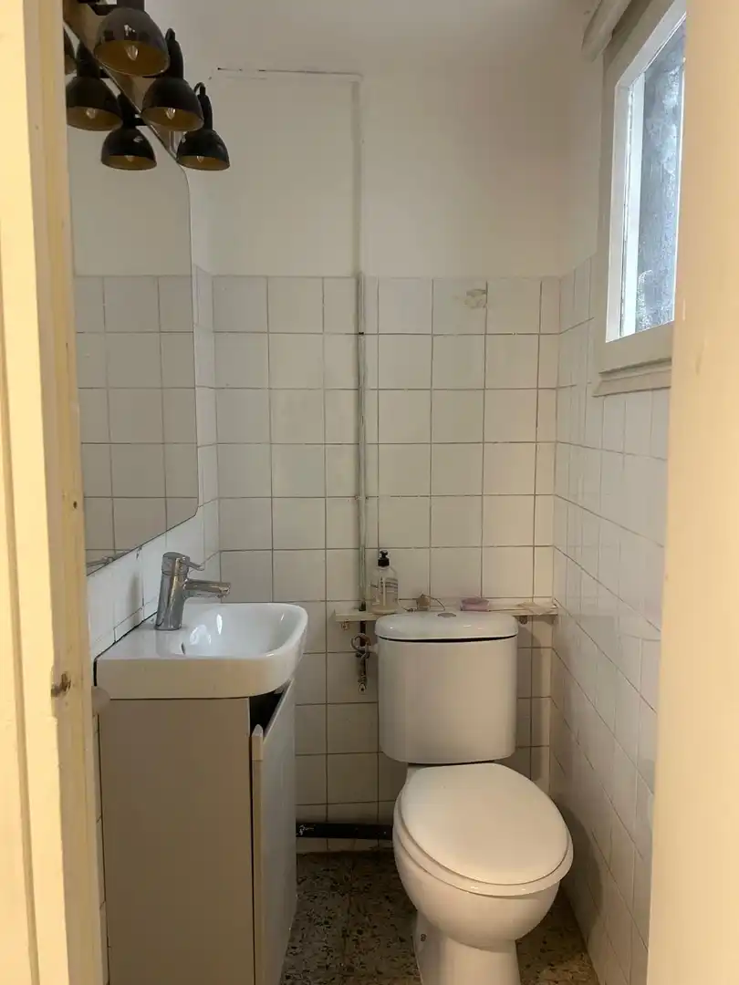 Baño de Oficina de alquiler en Barcelona con Aire acondicionado y Calefacción