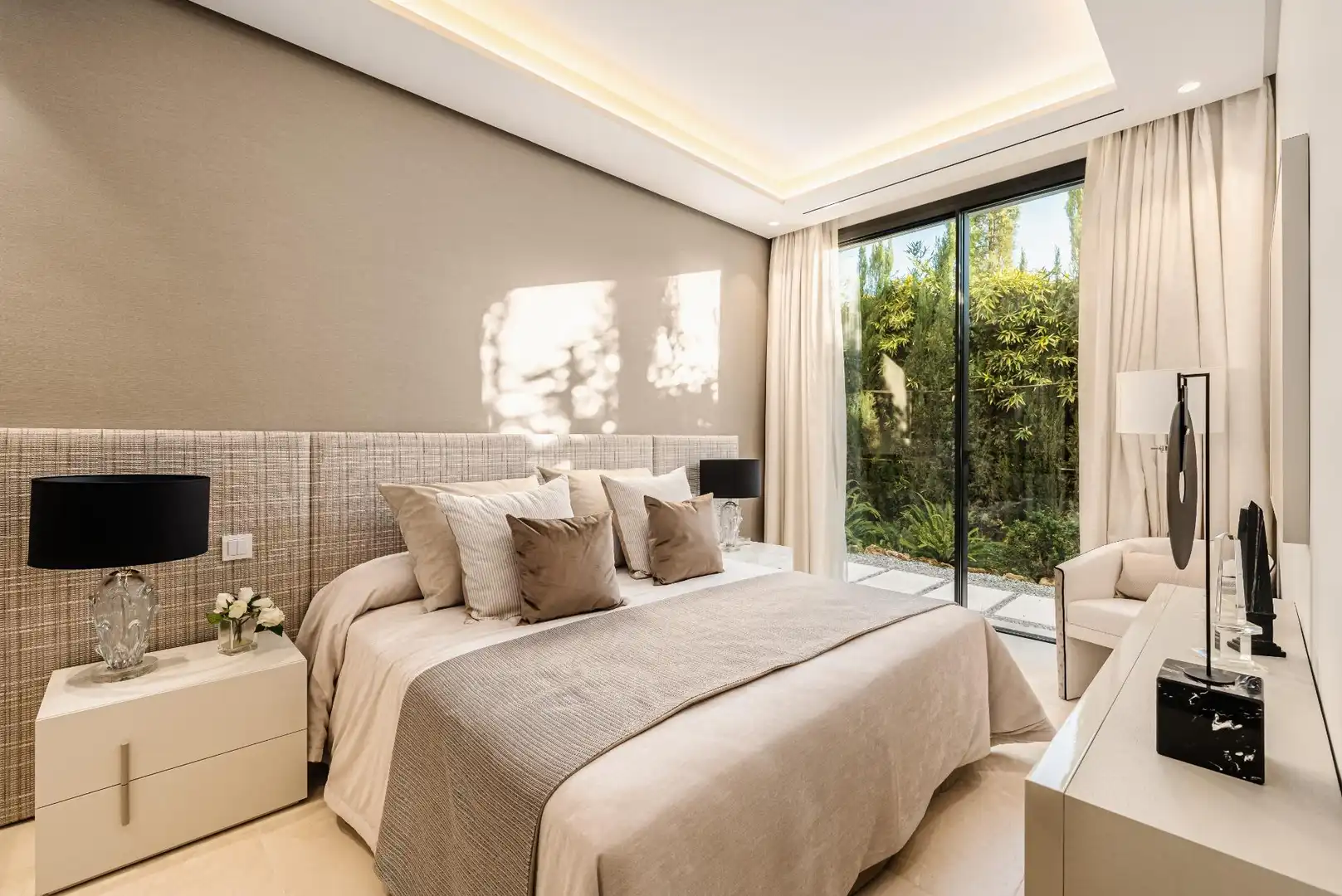 Villa mit Pool zum Verkauf in Nueva Andalucía, imagen 18