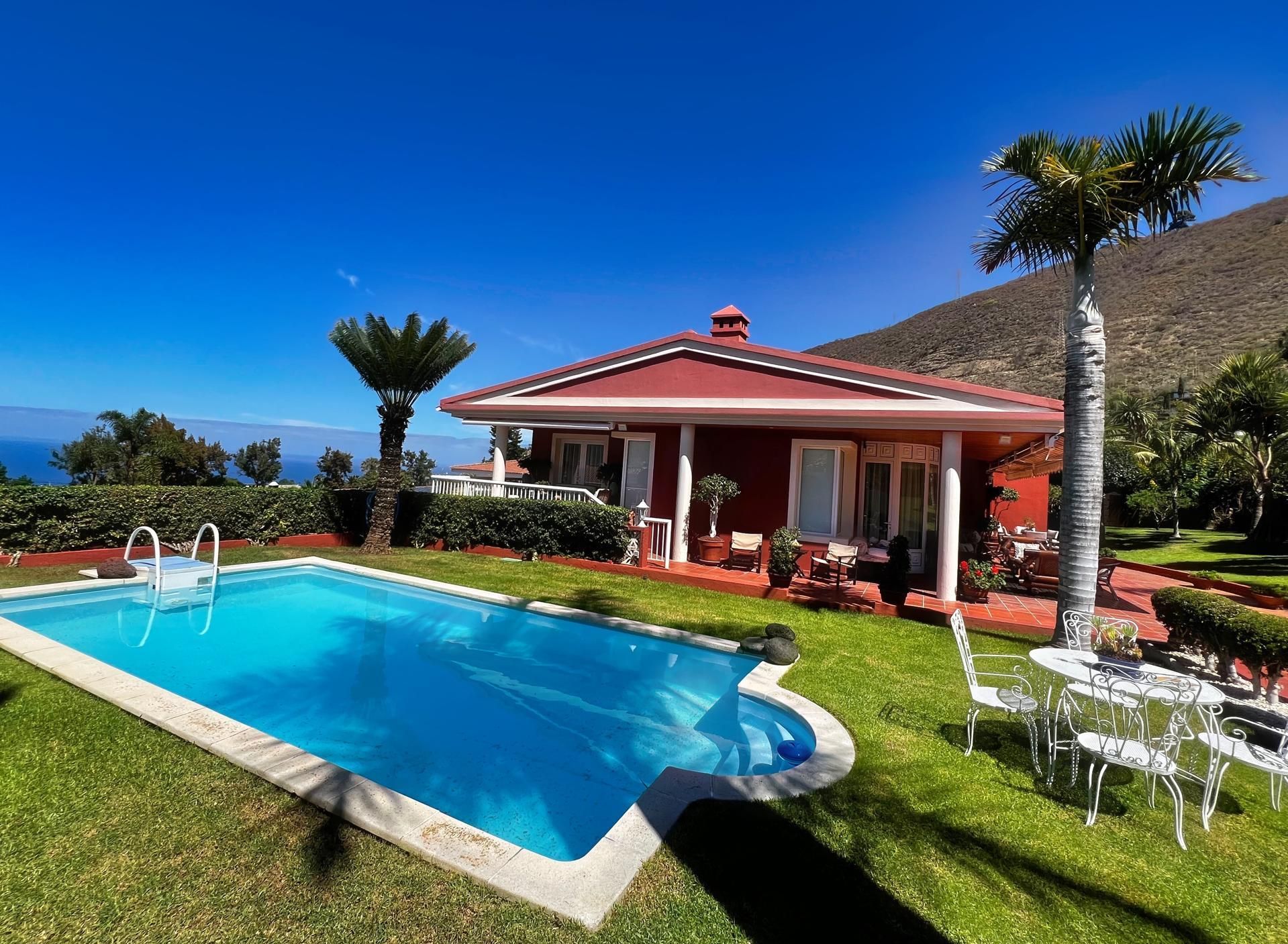 Garden of Country house for sale in La Orotava  with Parquet flooring, Terrace and Storage room