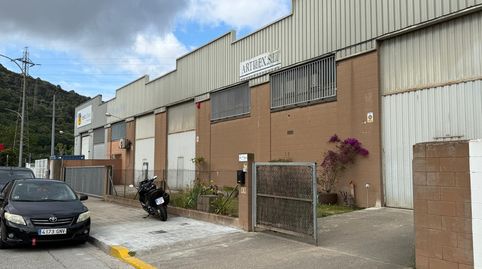 Foto 2 von Fabrikhallen zur Miete in Montcada Centre - La Ribera, Montcada i Reixac