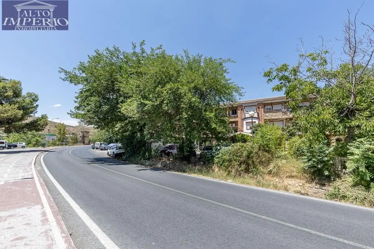 Local comercial en venda a Pinos Genil, imagen 40
