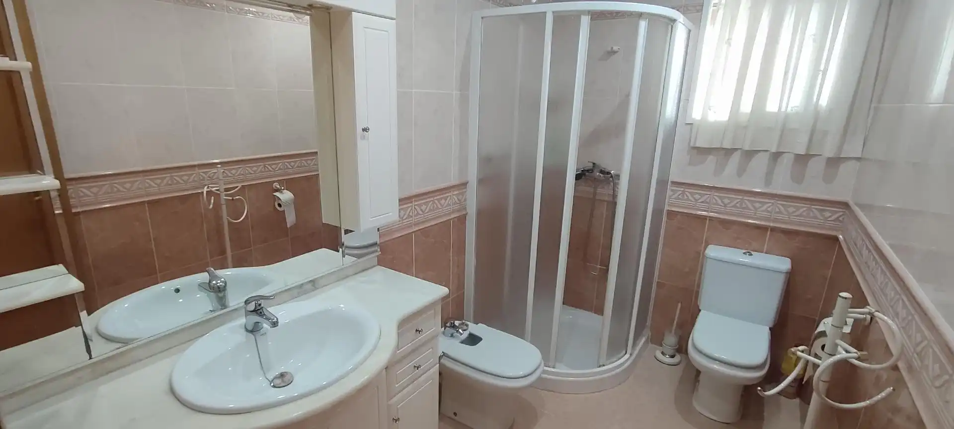 Bathroom of Flat for rent in Paiporta  with Air Conditioner, Heating and Storage room