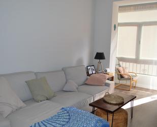 Living room of Flat to rent in  Granada Capital  with Balcony