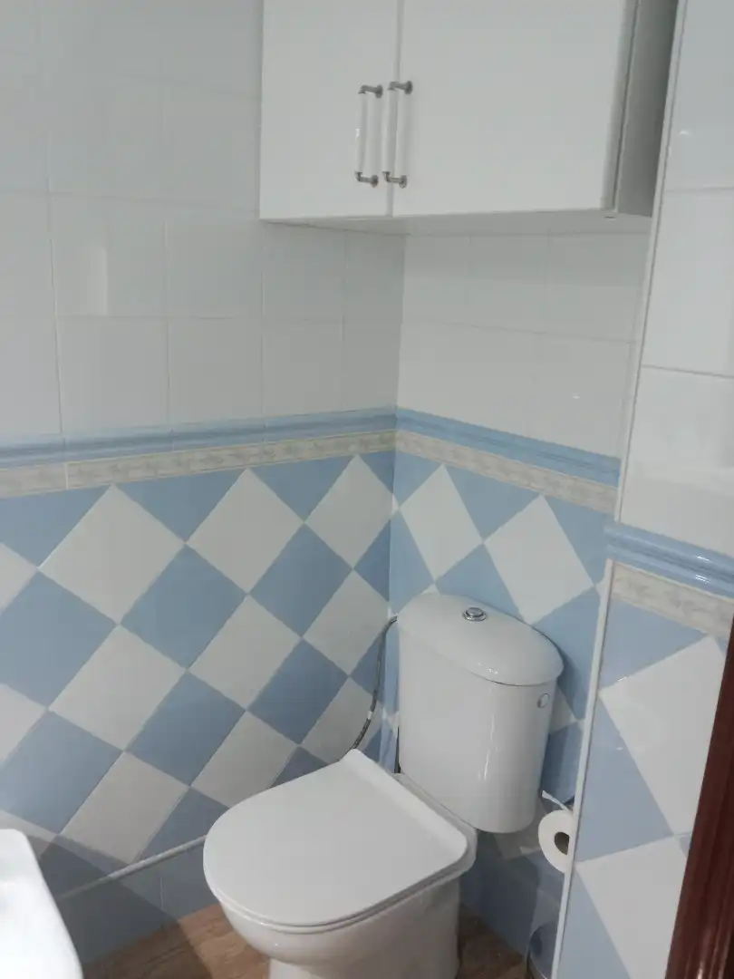 Baño de Piso de alquiler en Dos Hermanas con Amueblado