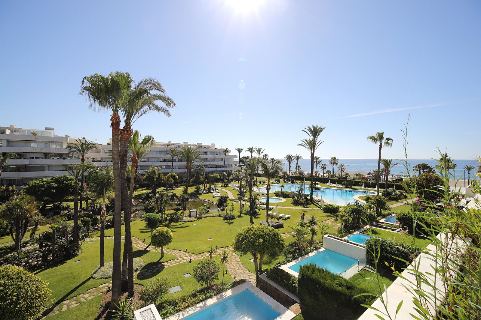 Jardí de Apartament de lloguer en Marbella amb Aire condicionat, Piscina i Moblat