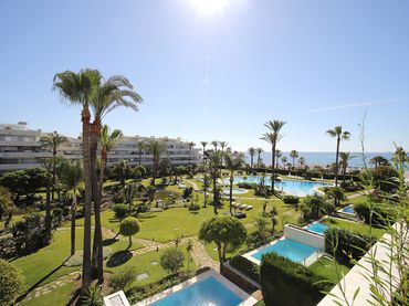 Apartment with pool to rent in Marbella Centro