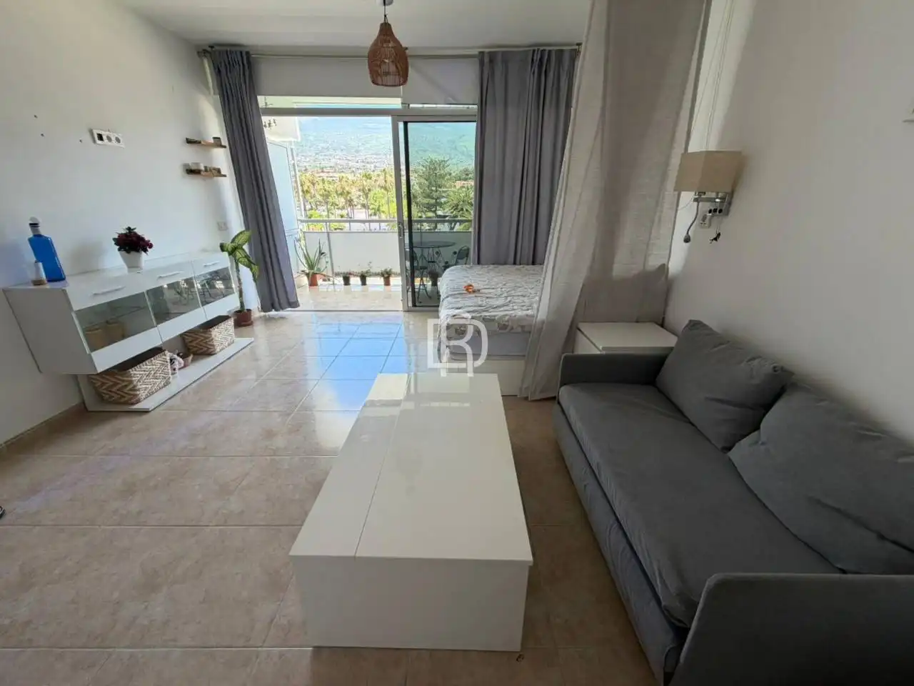 Wohnung zur Miete in Calle Aceviño, 21, Zona Botánico