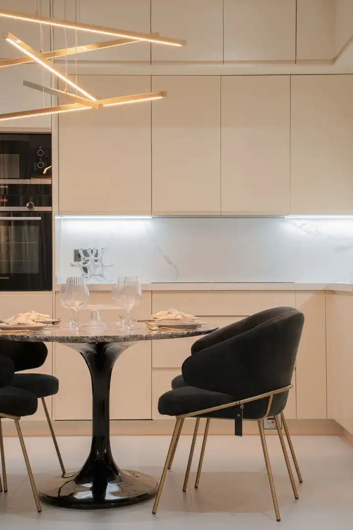 Cocina de Casa o chalet en venta en Marbella con Aire acondicionado, Calefacción y Jardín privado