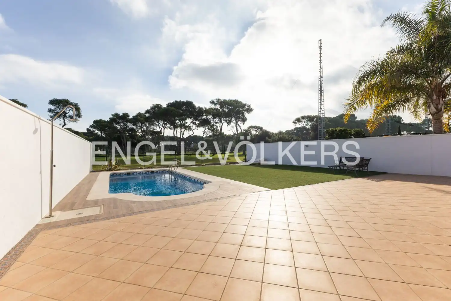 Swimming pool of Detached homes for rent in Castellón de la Plana / Castelló de la Plana  with Air Conditioner, Heating and Private garden