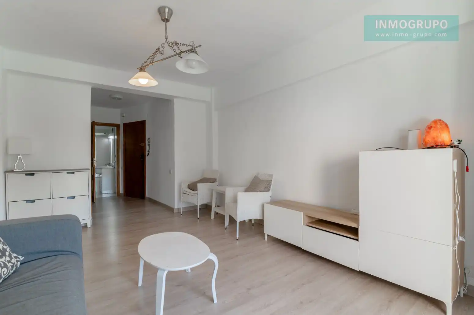 Sala d'estar de Pis en venda en Benicasim / Benicàssim amb Terrassa i Piscina comunitària
