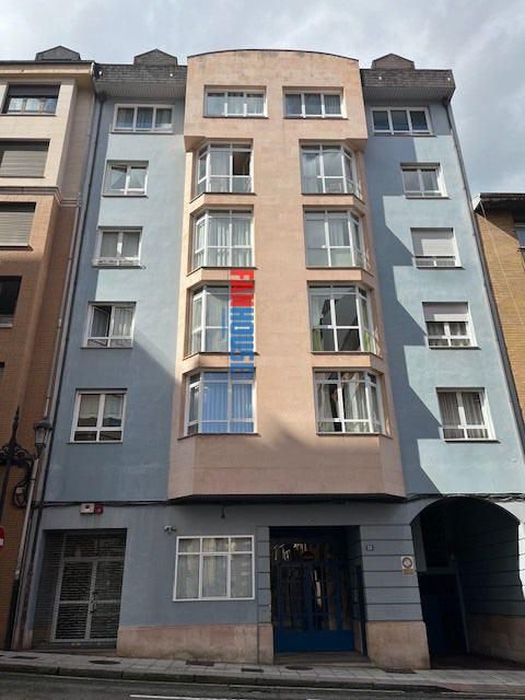 Außenansicht von Wohnungen zum Verkauf in Oviedo  mit Heizung und Abstellraum