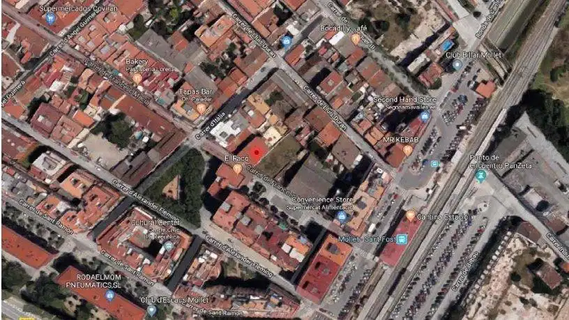 Vista exterior de Pis en venda en Mollet del Vallès amb Jardí privat