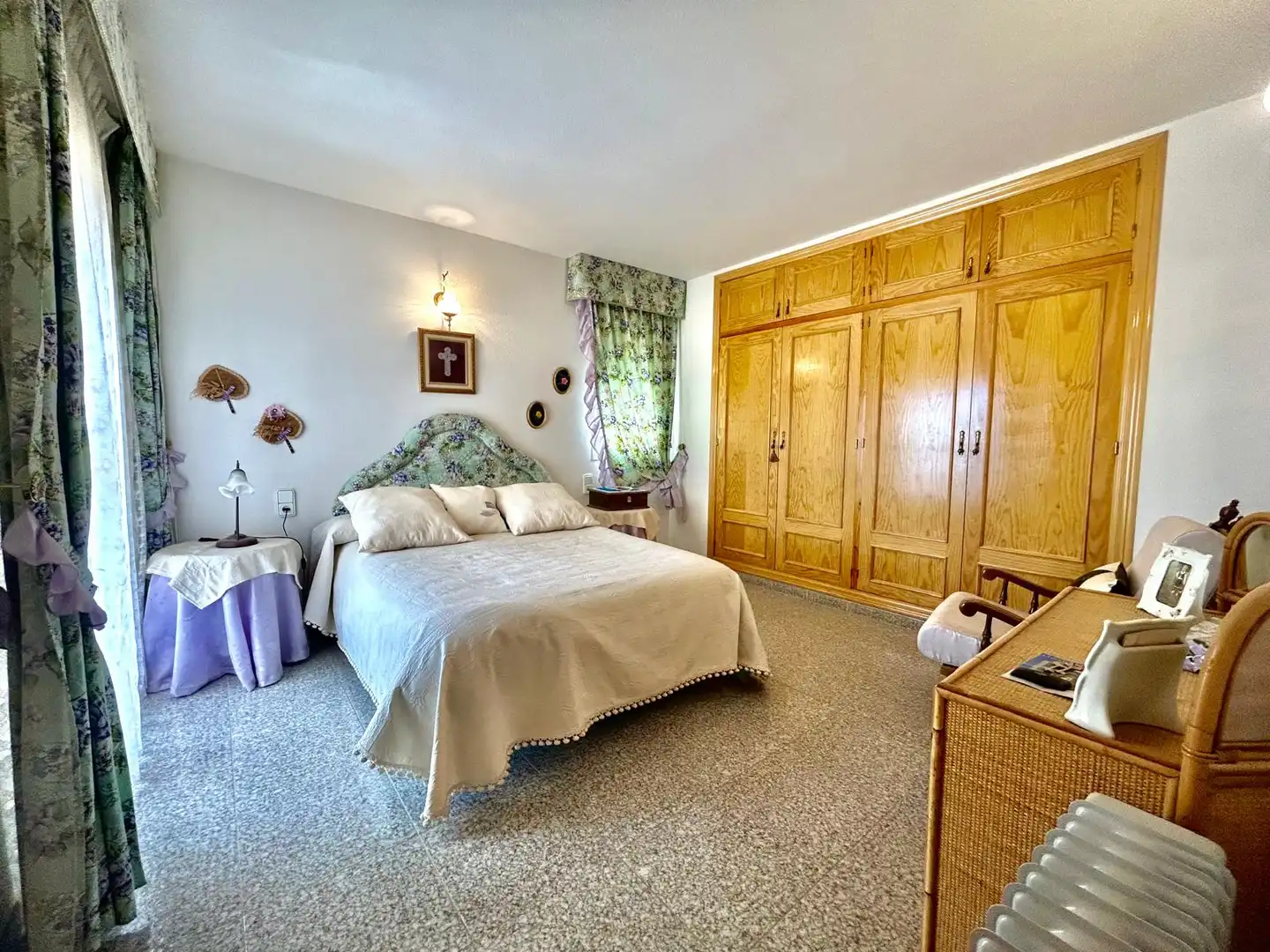 Habitación de Casa adosada en venta en Paterna del Río con Calefacción, Terraza y Trastero