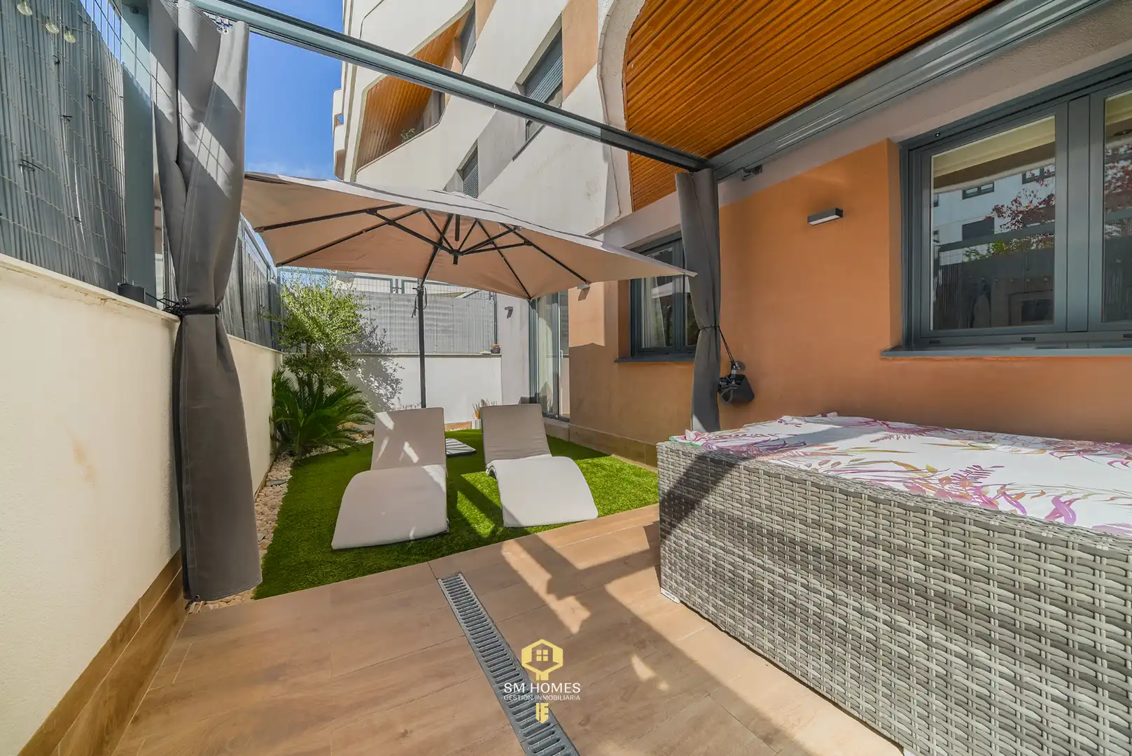 Terrassa de Pis en venda en Madrid amb Calefacció, Jardí privat i Traster