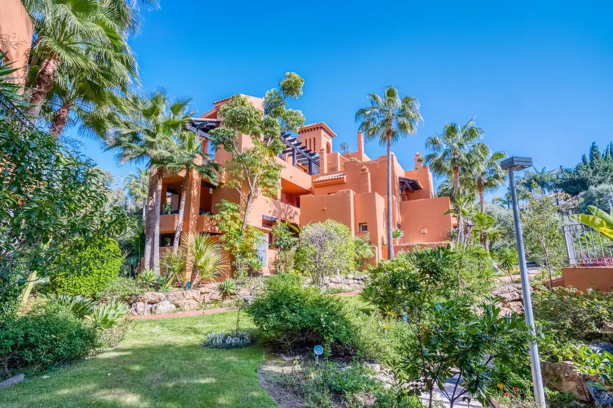 Home with pool for sale in Nueva Andalucía, imagen 8