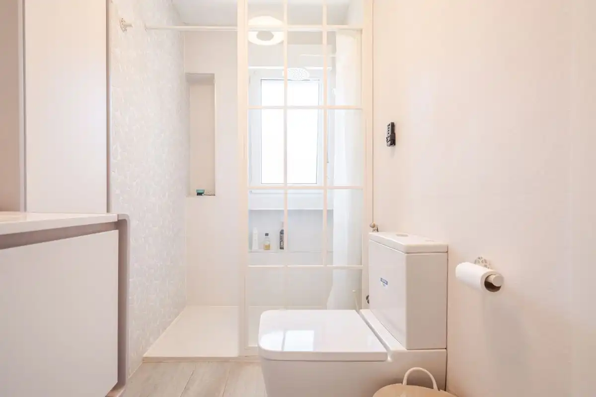 Baño de Casa o chalet en venta en Boadilla del Monte con Aire acondicionado, Calefacción y Jardín privado