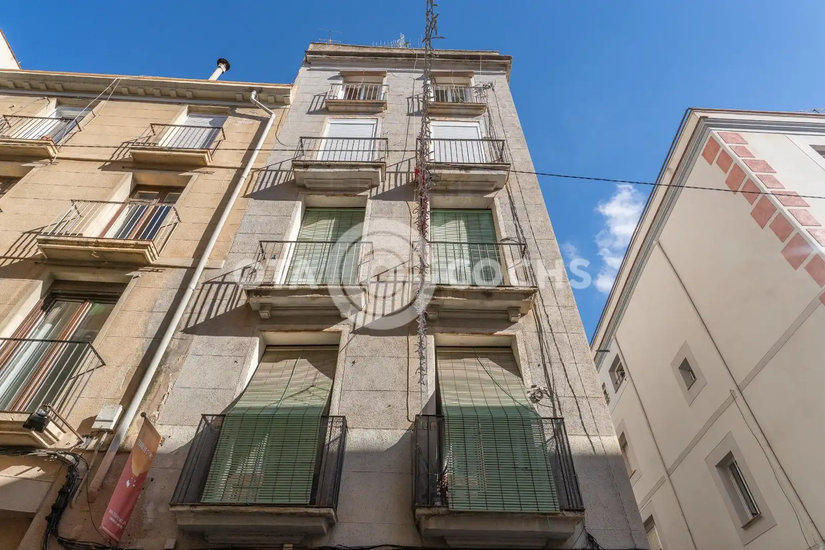 Vista exterior de Pis en venda en Reus amb Aire condicionat, Terrassa i Balcó