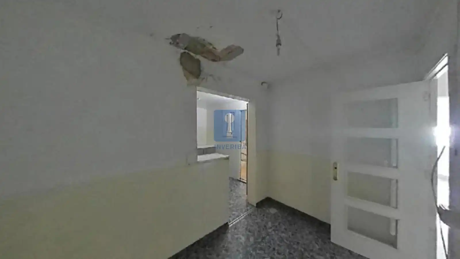 INMUEBLE OKUPADO  SITUADO EN LA CALLE AUTONOMIA , BADALONA, BARCELONA, imatge 3