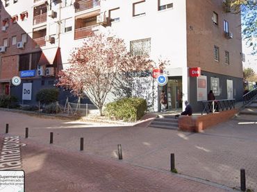 Local comercial en venda a Avenida de Rafael Alberti