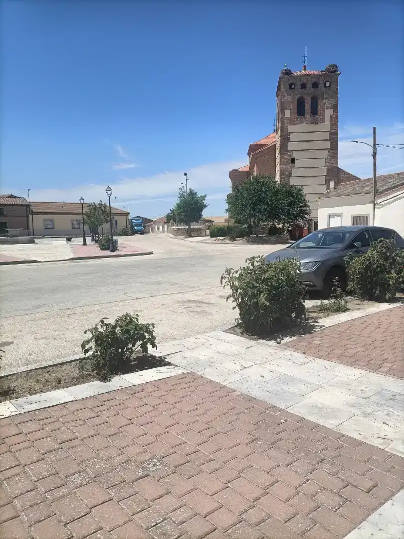 Casa adosada en venda en Lomoviejo