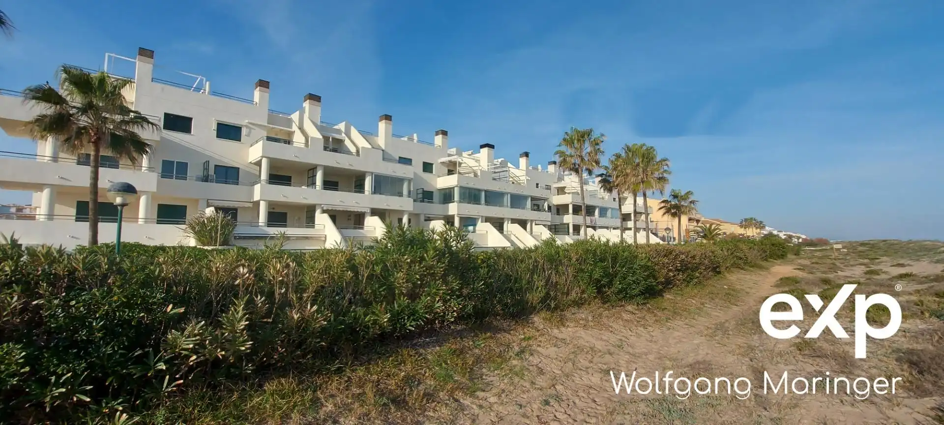 Exterior view of Attic for sale in Oliva  with Air Conditioner, Heating and Private garden