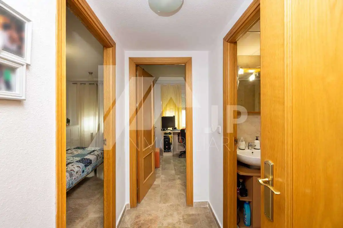 Piso con piscina en venta en Calle Cádiar 10, imagen 18