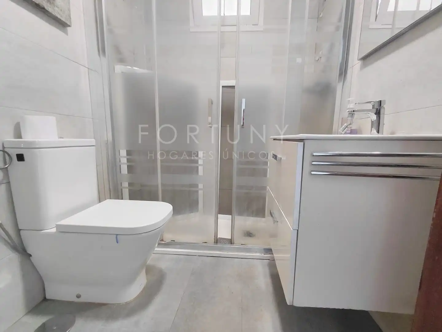 Badezimmer von Erdgeschoss zur Miete in Torremolinos mit Terrasse