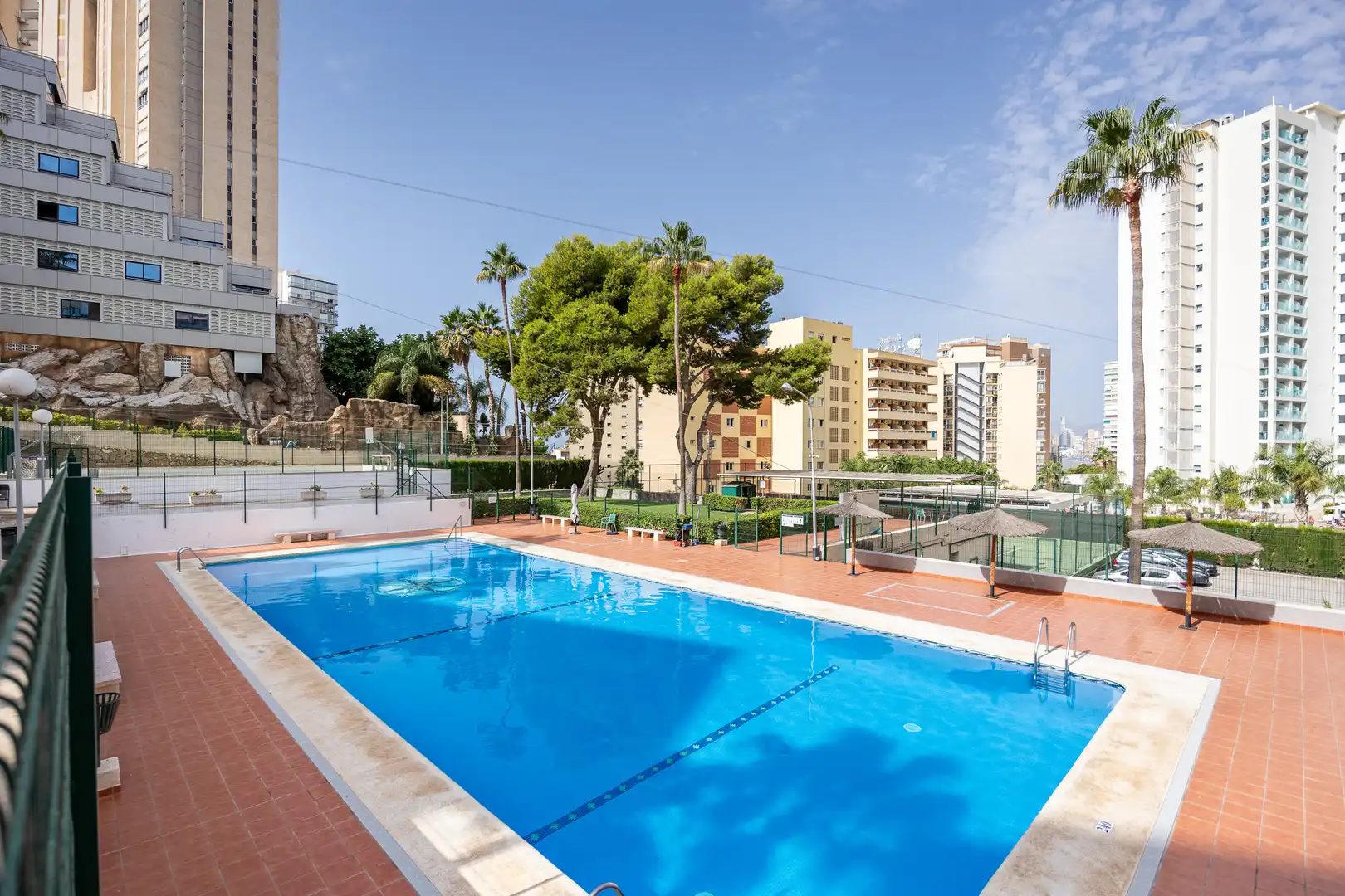 Piscina de Piso en venta en Benidorm con Piscina, Amueblado y Piscina comunitaria