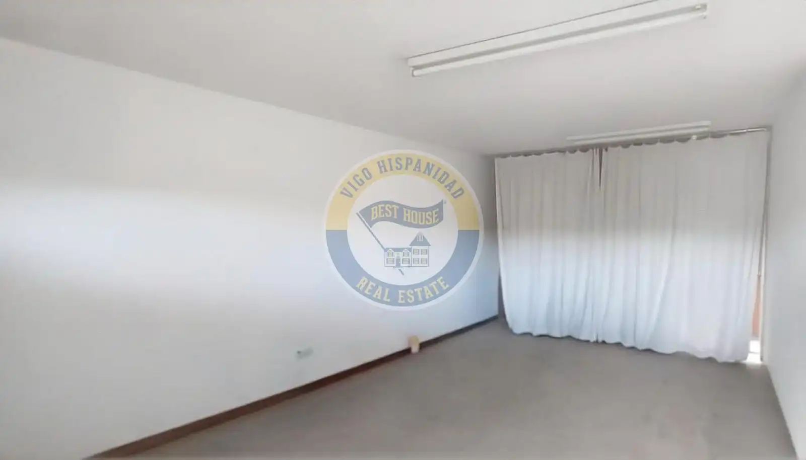 Houses for sale in Vigo   with Private garden