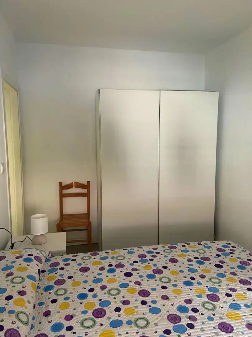 Habitación de Apartamento de alquiler en Cangas  con Calefacción, Amueblado y Horno