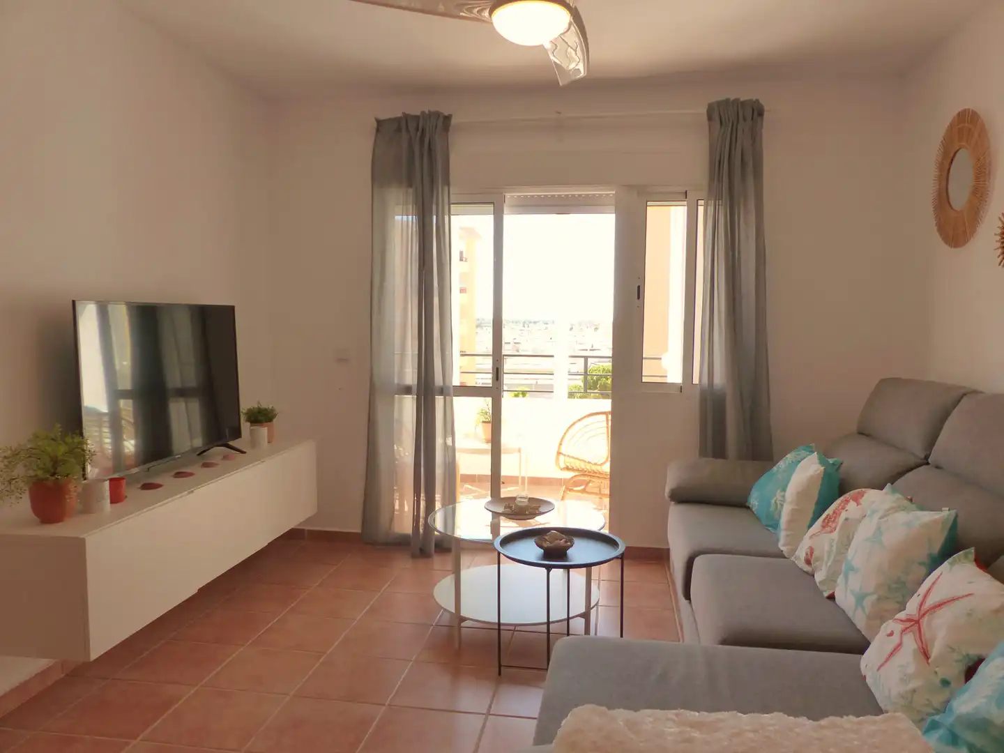 Sala de estar de Piso en venta en Chipiona con Aire acondicionado, Terraza y Amueblado