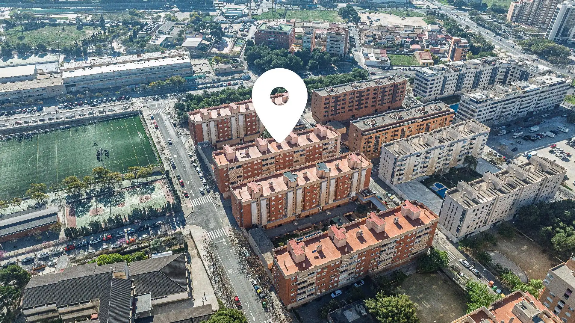 Vista exterior de Ático en venta en Alicante / Alacant con Calefacción, Jardín privado y Terraza