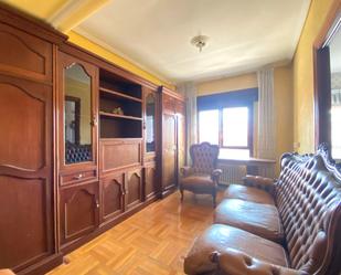 Sala d'estar de Pis en venda en Vitoria - Gasteiz amb Calefacció, Terrassa i Traster