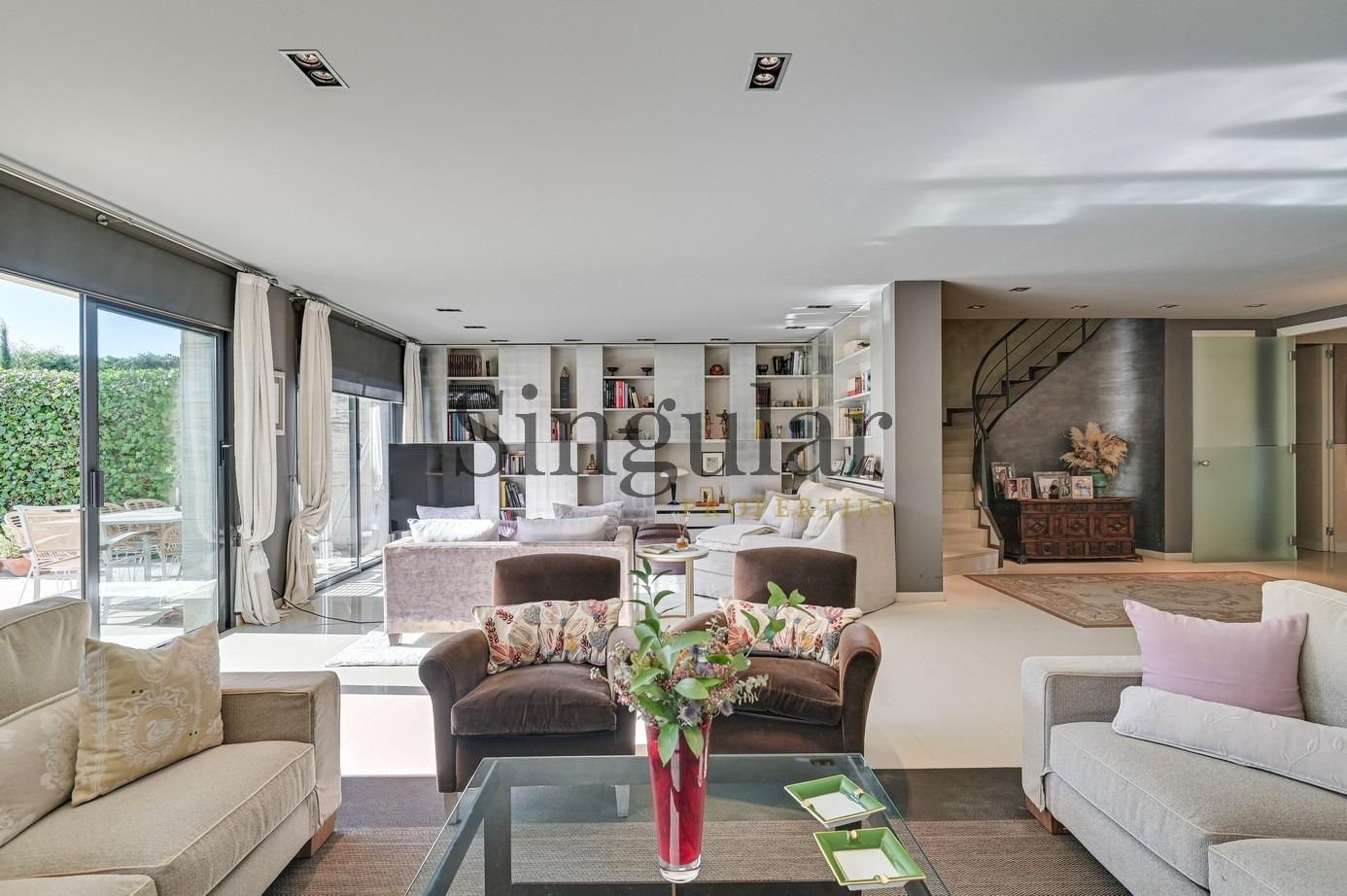 Living room of House or chalet for sale in  Barcelona Capital  with Air Conditioner, Heating and Private garden