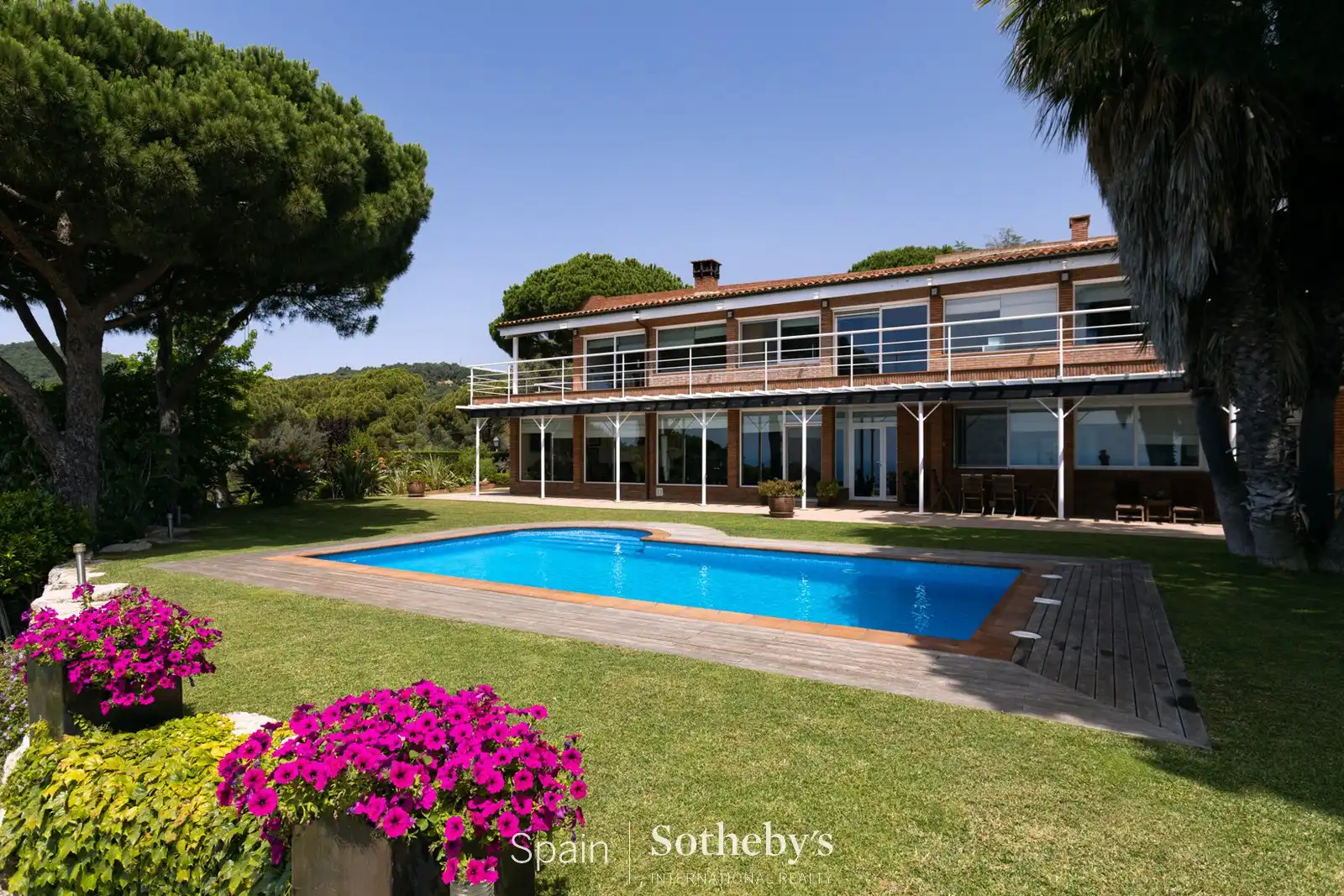 Casa con piscina en venta en Cabrils, imagen 2