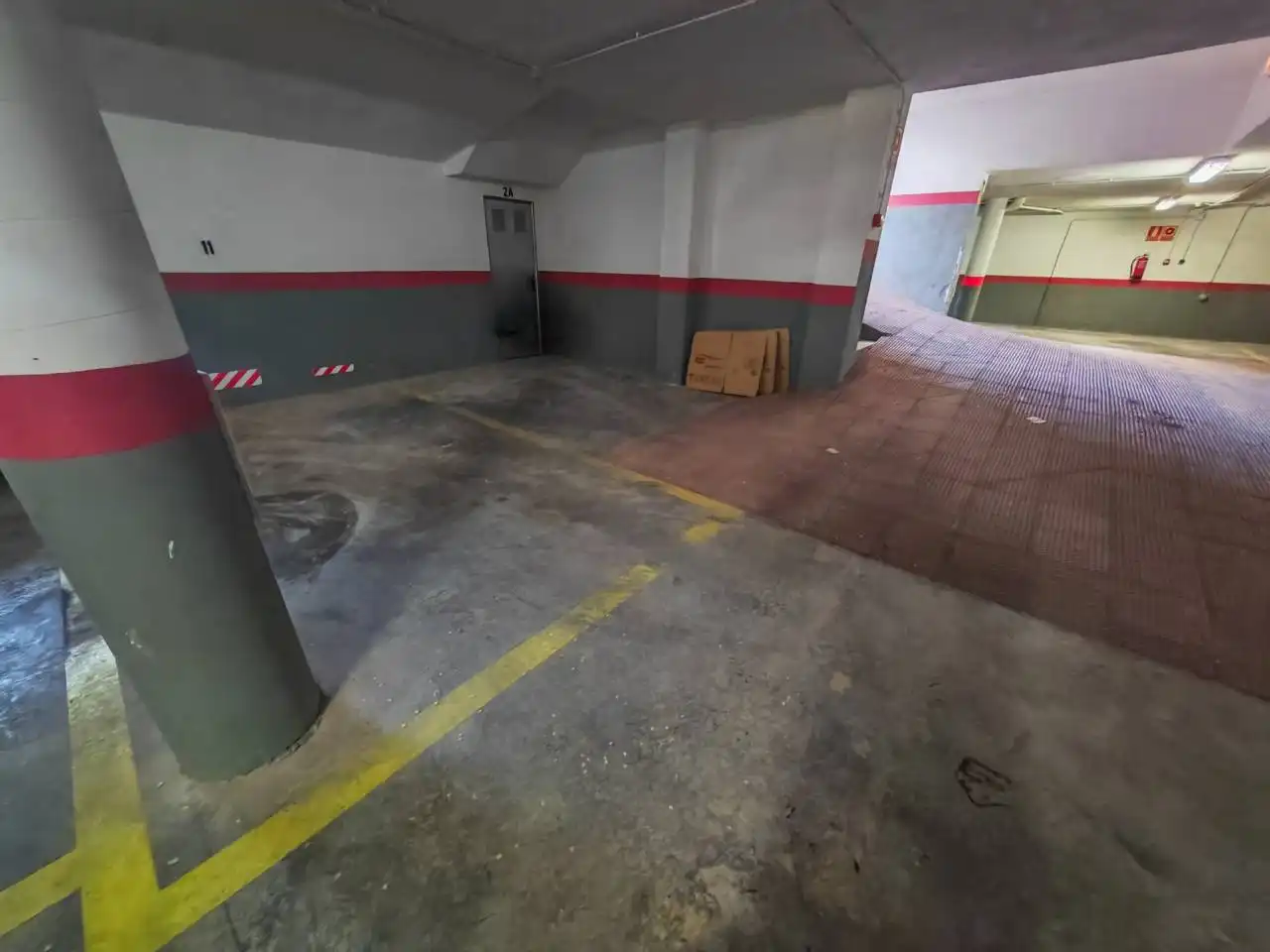 Parkplatz von Wohnung zum Verkauf in Huétor Tájar mit Klimaanlage, Heizung und Terrasse