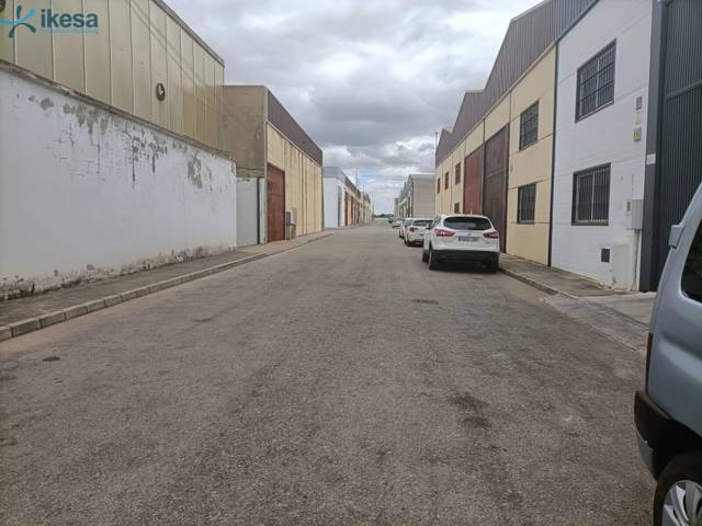 Nave industrial en Venta en Cañada Rosal