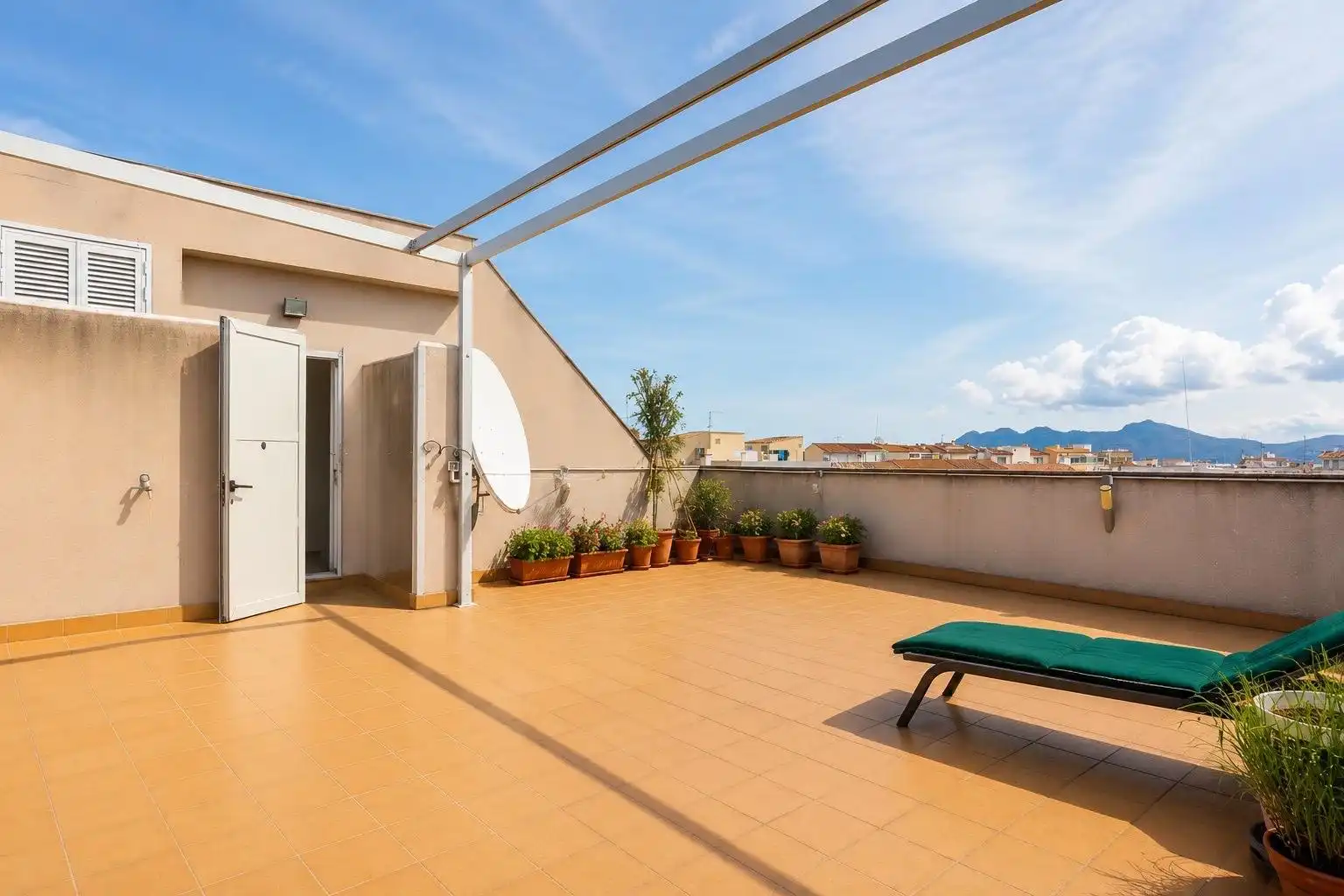 Terrasse von Dachboden zum Verkauf in Pollença mit Klimaanlage, Heizung und Parkett