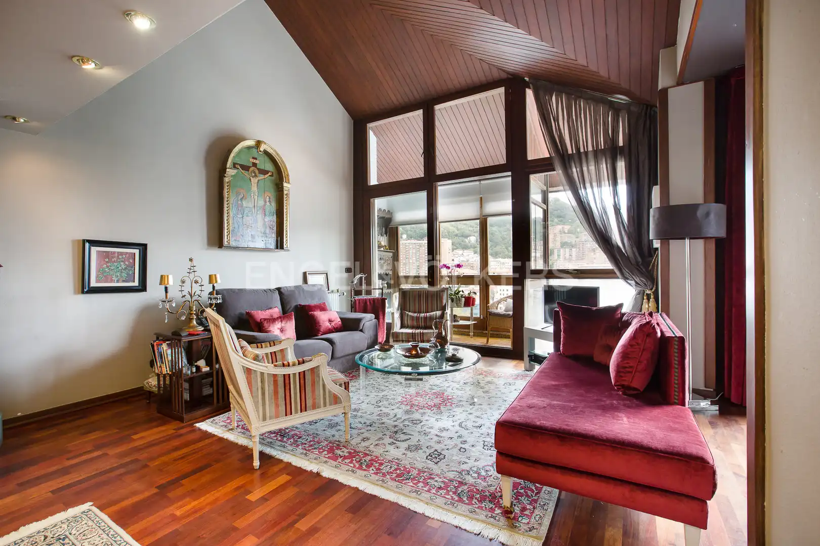 Sala de estar de Ático en venta en Bilbao  con Calefacción, Parquet y Terraza
