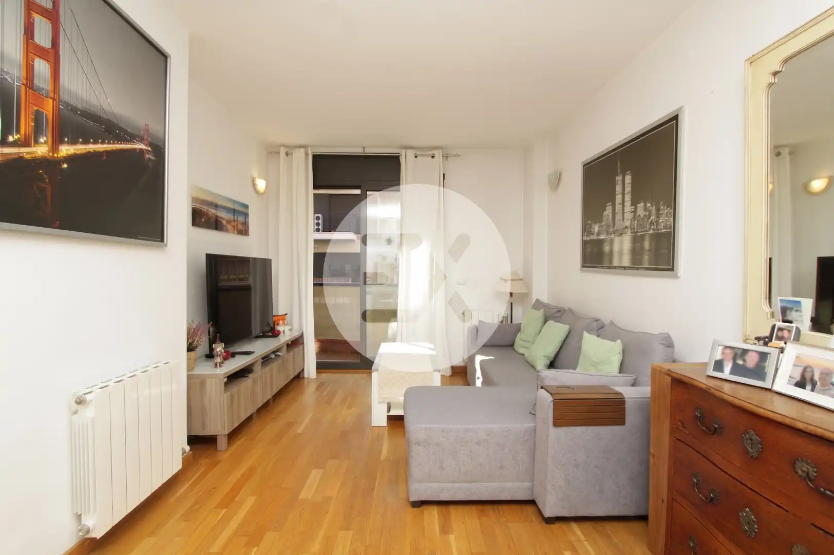 Living room of Flat for sale in Castelldefels  with Air Conditioner, Heating and Parquet flooring