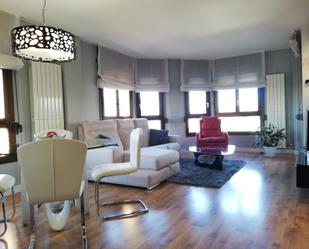 Living room of Duplex for sale in Monzón  with Air Conditioner, Heating and Furnished