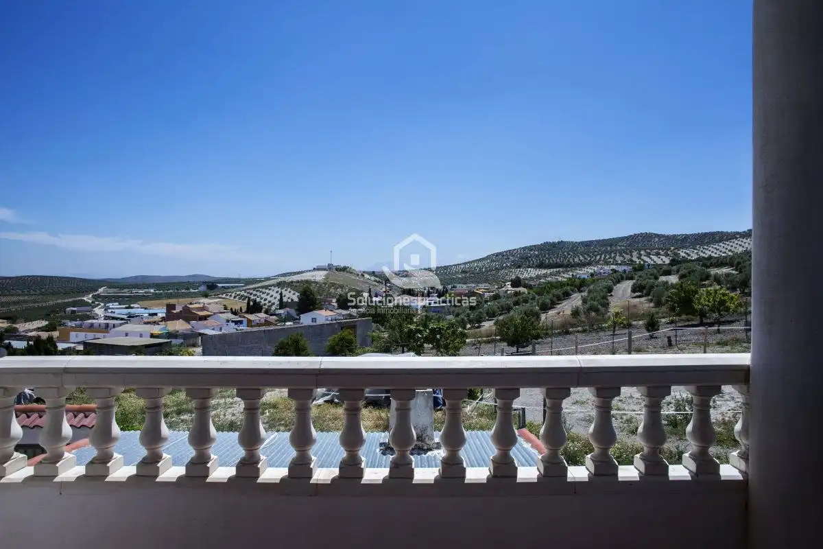 Villa con terrazza in vendita a Fuerte del Rey, imagen 2