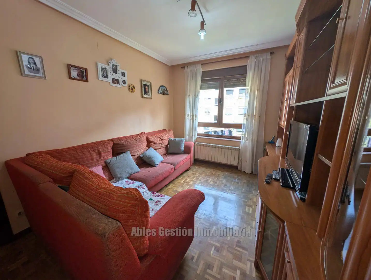 Wohnzimmer von Wohnung zum Verkauf in Mieres (Asturias) mit Heizung, Parkett und Abstellraum