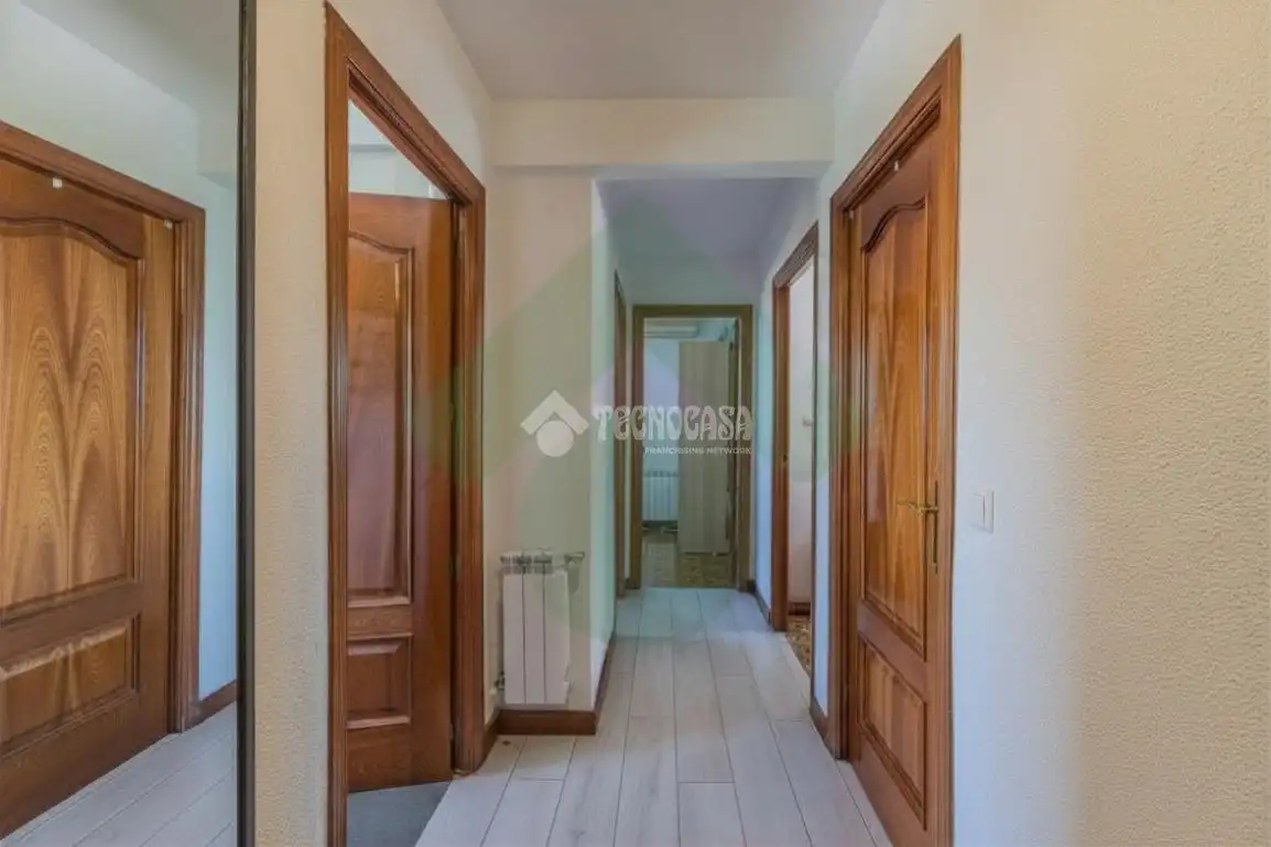 Flat for sale in Madrid  with Air Conditioner, Heating and Terrace