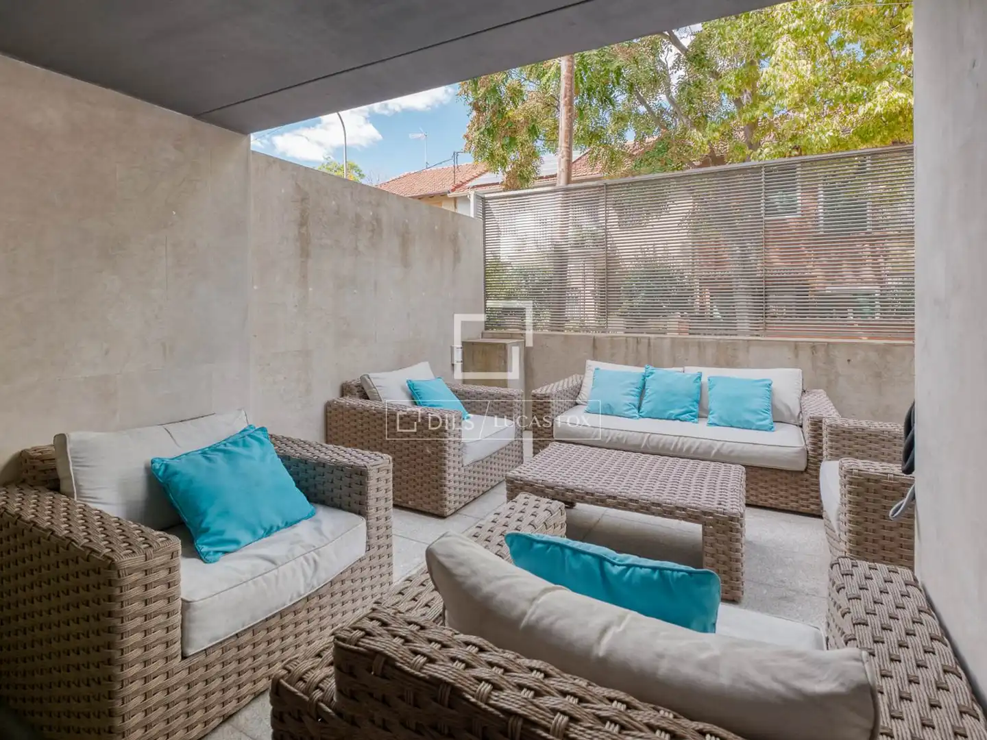Terrassa de Casa o xalet en venda en Madrid amb Aire condicionat, Calefacció i Jardí privat